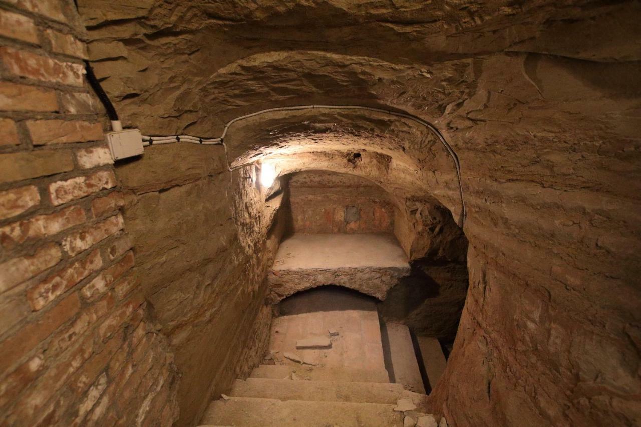La Rocca Di Efisio Aparthotel Costigliole d'Asti Bagian luar foto