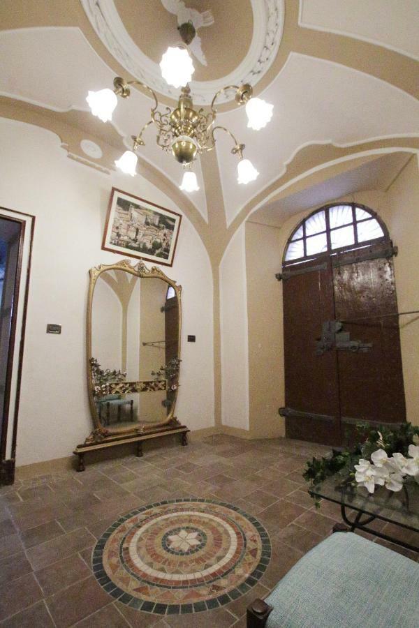 La Rocca Di Efisio Aparthotel Costigliole d'Asti Bagian luar foto